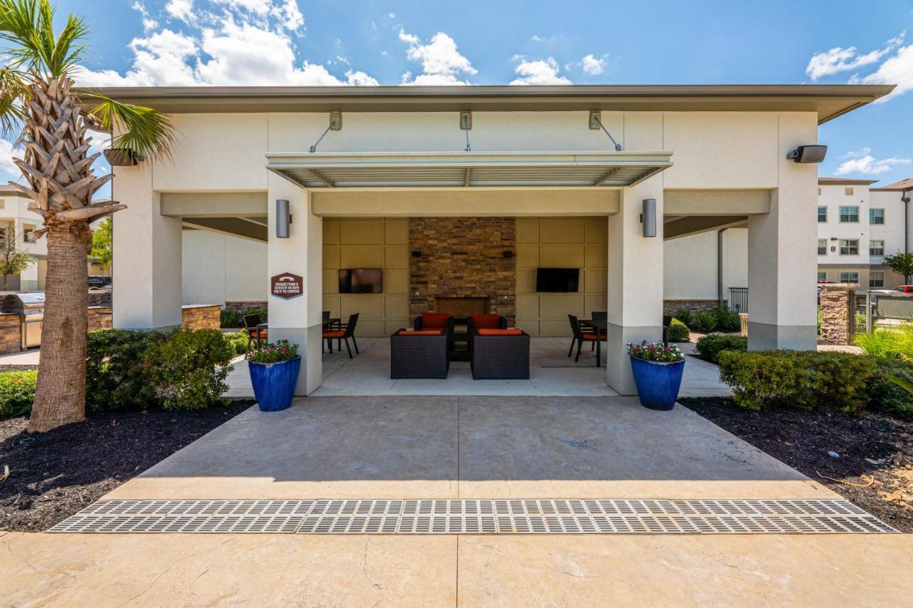 Luxe 3B/2B Getaway - Pool, Gym, Parking, Pet Wash Leilighet Leander Eksteriør bilde